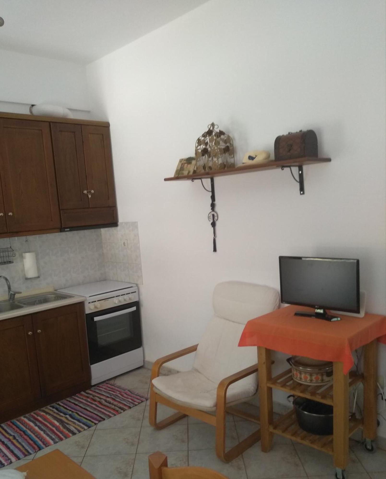 The Small House In The Olive Grove เลโฟกาสโตร ภายนอก รูปภาพ